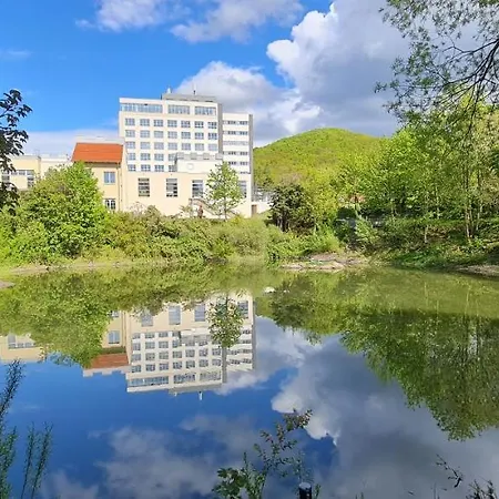 Hasseroeder Burghotel Szálloda 4*