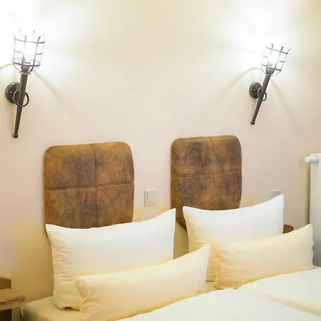 Hasseroeder Burghotel Szálloda 4*