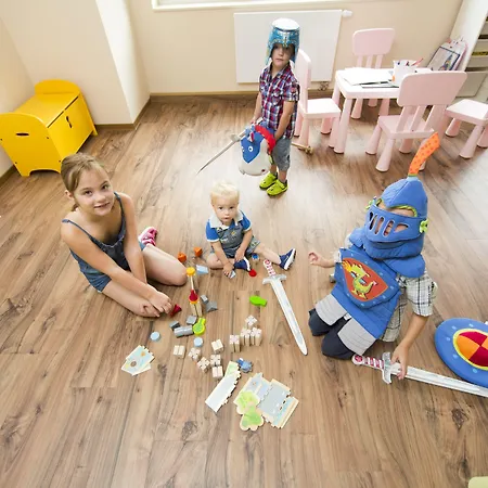 Hasseroeder Burghotel Szálloda 4*