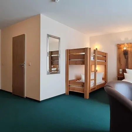 Hasseroeder Burghotel Szálloda 4*