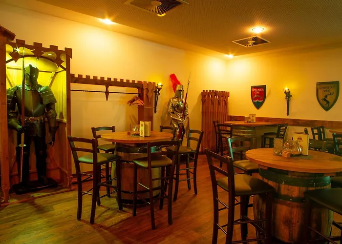 ホテル Hasseroeder Burghotel 4*